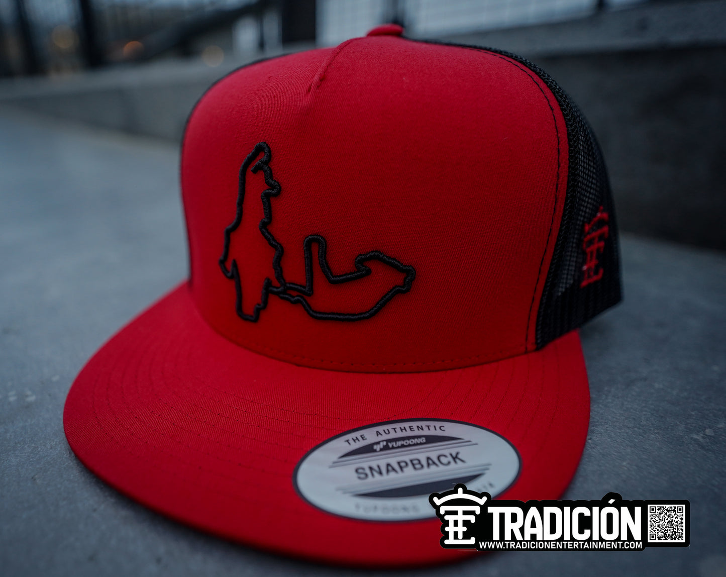 Red and Black Coleador Hat