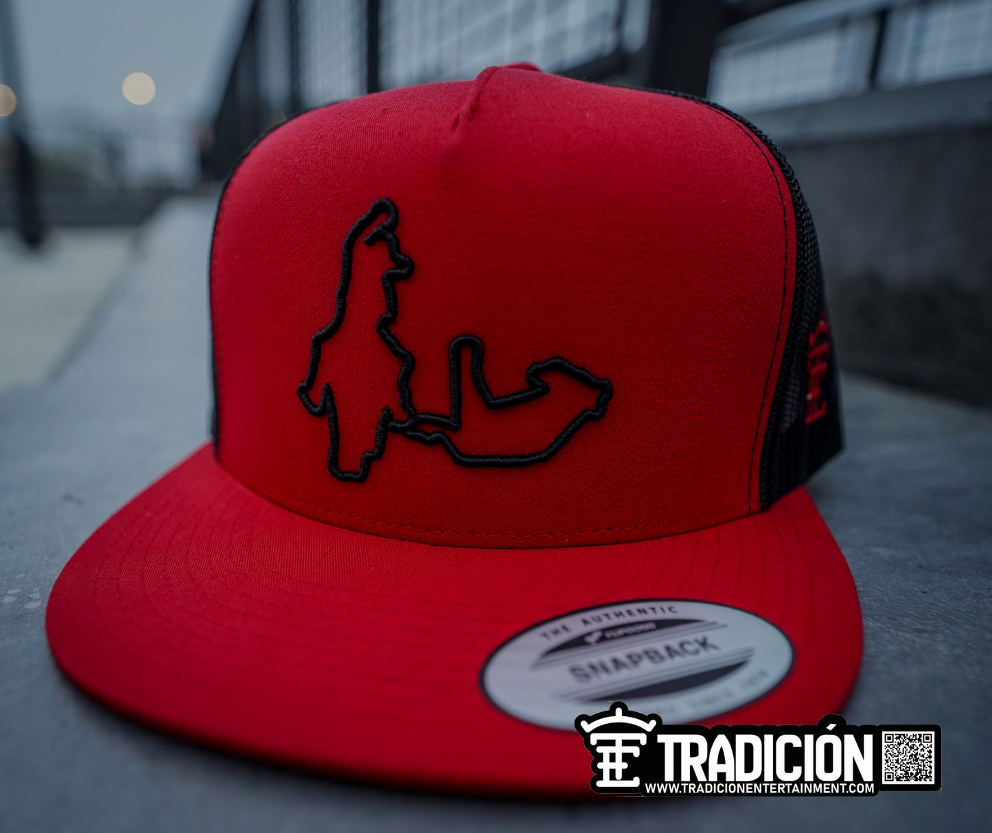 Red and Black Coleador Hat